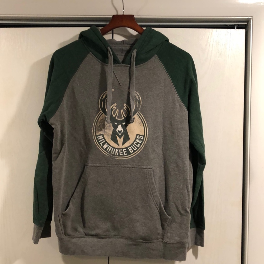 Milwaukee Bucks sweatshirt hoody- M